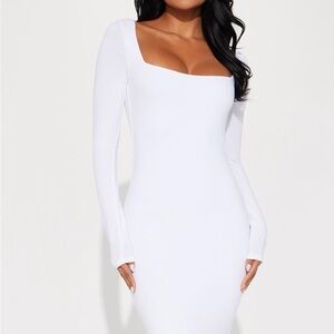 Athena Smooth
Snatched Maxi Dress